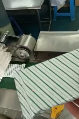 क्षैतिज उच्च गति पॉपकॉर्न स्नैक्स पैकिंग मशीन