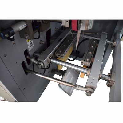 सूरजमुखी के बीज स्वचालित चावल पैकिंग मशीन का वजन करते हैं